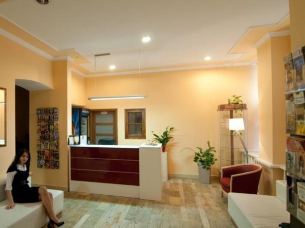 Imagen general del Hotel KORUNA, Praga. Foto 3