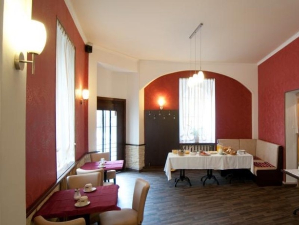 Imagen general del Hotel KORUNA, Praga. Foto 4