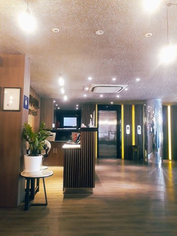 Imagen de los interiores del Hotel KP. Foto 19