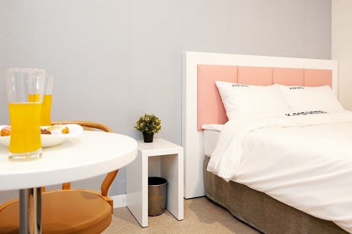 Imagen de la habitación del Hotel K-Pop. Foto 4
