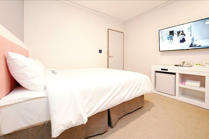 Imagen de la habitación del Hotel K-Pop. Foto 6