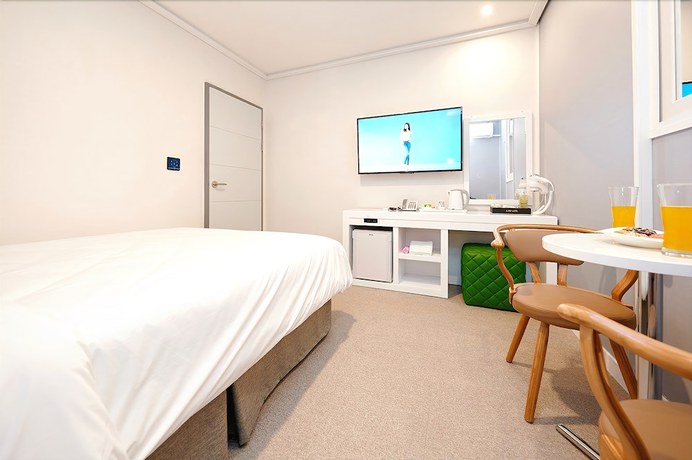 Imagen de la habitación del Hotel K-Pop. Foto 11
