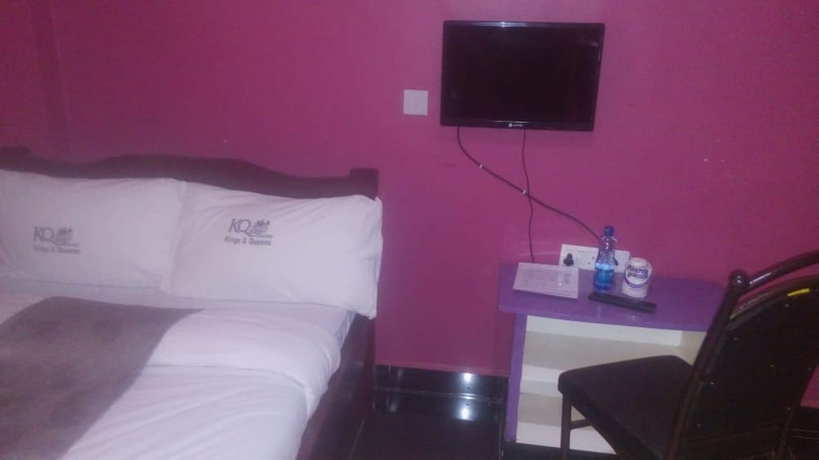 Imagen de la habitación del Hotel KQ Grill and Bistro. Foto 9