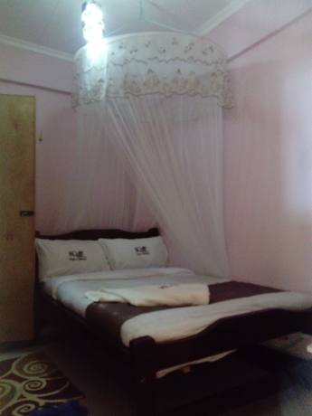Imagen de la habitación del Hotel KQ Grill and Bistro. Foto 11