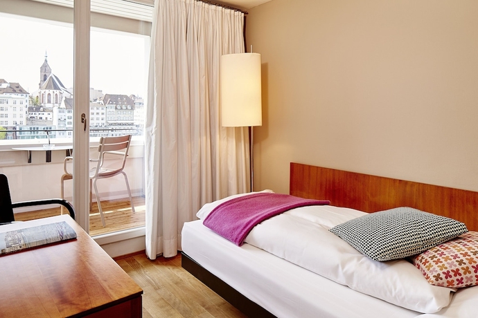 Imagen de la habitación del Hotel KRAFFT BASEL. Foto 8