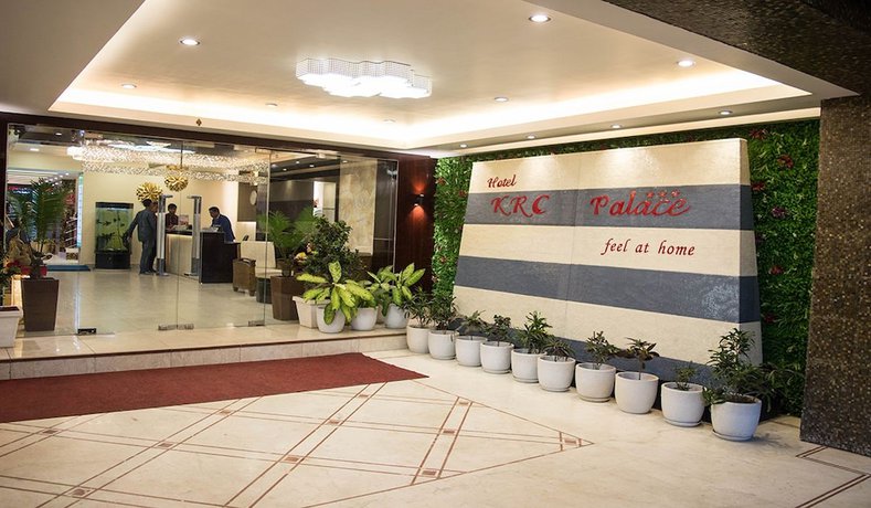 Imagen de los interiores del Hotel KRC Palace. Foto 18