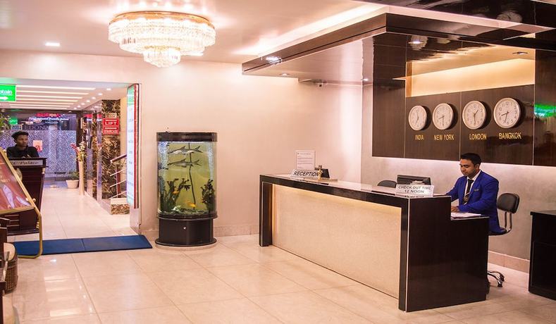Imagen de los interiores del Hotel KRC Palace. Foto 19