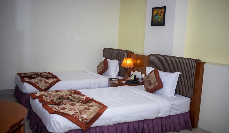 Imagen de la habitación del Hotel KRC Palace. Foto 14