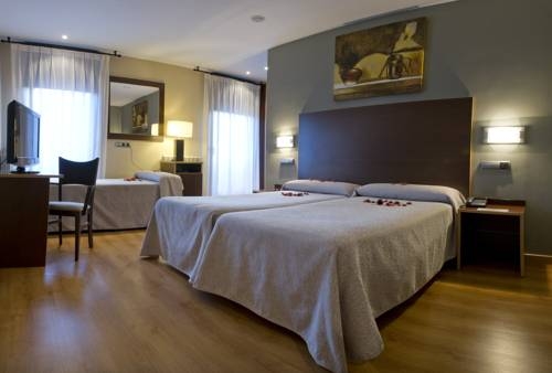 Imagen de la habitación del Hotel KRIS CIUDAD DE SABIÑANIGO. Foto 4