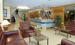 Imagen de los interiores del Hotel KROSS BAHIA DE PALMA. Foto 8