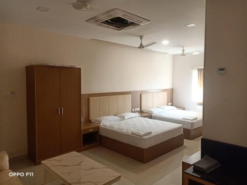 Imagen de la habitación del Hotel KRV Meridian. Foto 17