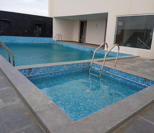 Imagen general del Hotel KRV Meridian. Foto 12