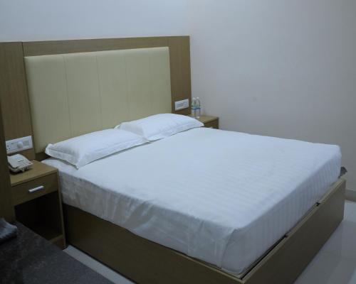 Imagen de la habitación del Hotel KRV Meridian. Foto 20