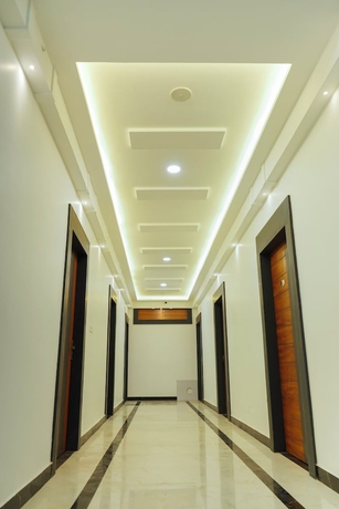 Imagen de los interiores del Hotel KS Palace. Foto 13