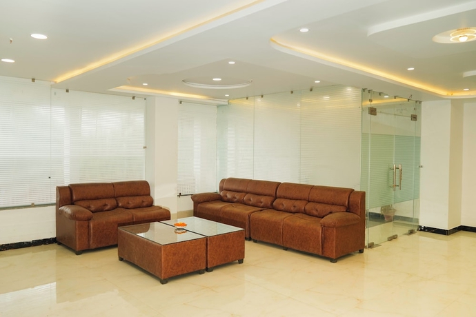Imagen de los interiores del Hotel KS Palace. Foto 14