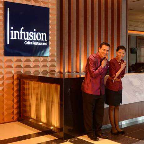 Imagen del bar/restaurante del Hotel KSL Hotel & Resort. Foto 2