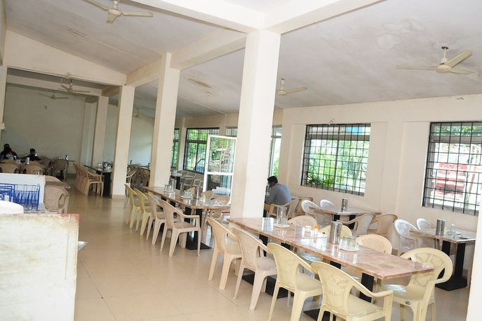 Imagen de los interiores del Hotel KSTDC Mayura Kauvery. Foto 18