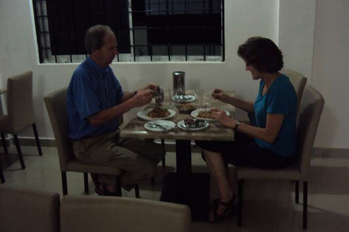 Imagen del bar/restaurante del Hotel KSTDC Mayura Kauvery. Foto 8