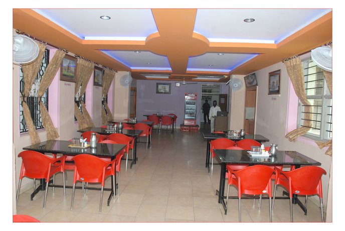 Imagen del bar/restaurante del Hotel KSTDC Mayura Vijayanagara. Foto 5