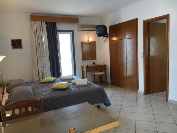 Imagen de la habitación del Hotel KTM Sunny Villas. Foto 6