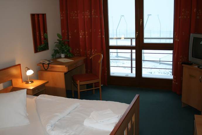 Imagen de la habitación del Hotel K-Triumf resort. Foto 14