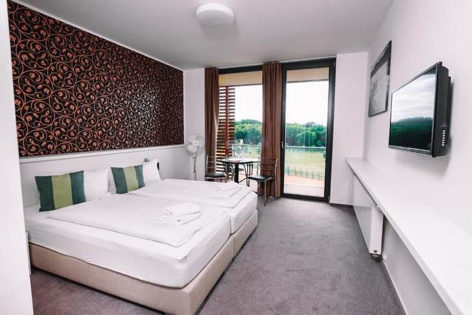 Imagen de la habitación del Hotel K-Triumf resort. Foto 19