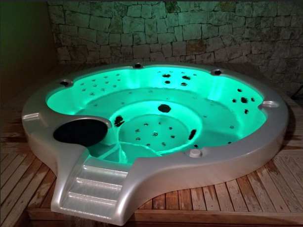 Imagen de los interiores del Hotel KUBE, Fondo Grande. Foto 11