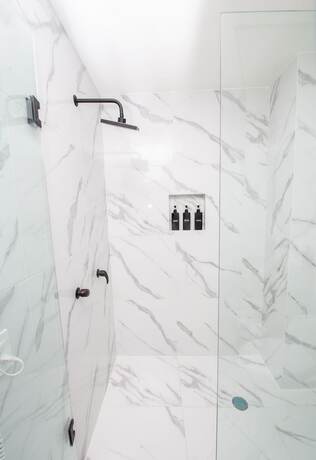 Imagen general del Hotel KUKO SUITES. Foto 3