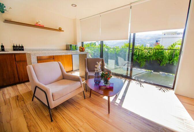 Imagen general del Hotel KUKO SUITES. Foto 12