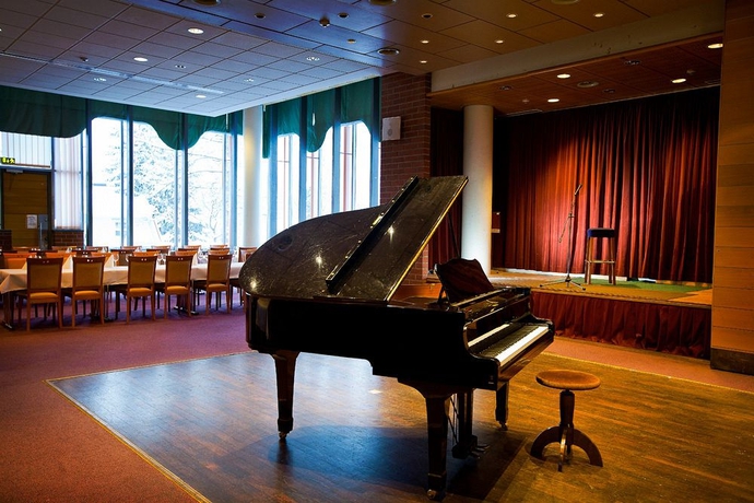 Imagen de los interiores del Hotel KUNINKAANTIE HOTEL. Foto 5