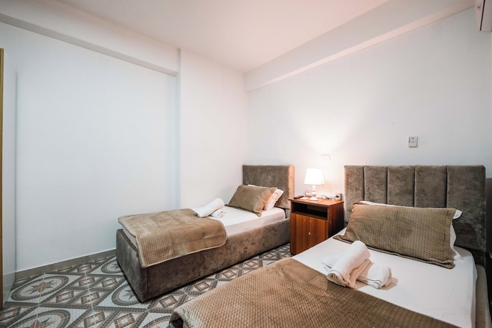 Imagen de la habitación del Hotel KURTI. Foto 8