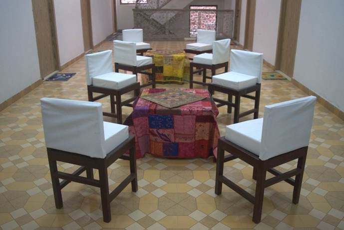 Imagen del bar/restaurante del Hotel KV Palace. Foto 3