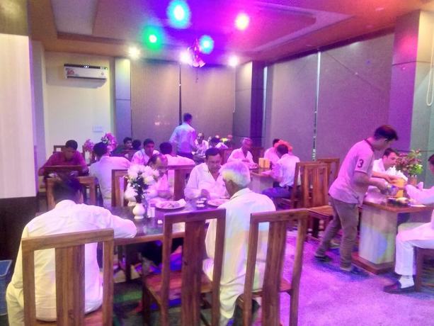 Imagen del bar/restaurante del Hotel KV and Restaurant. Foto 4