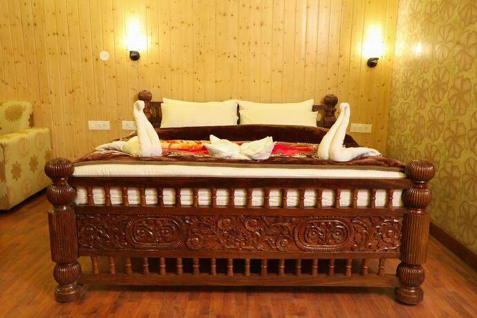 Imagen de la habitación del Hotel KVR Clarks Inn, Kufri. Foto 17