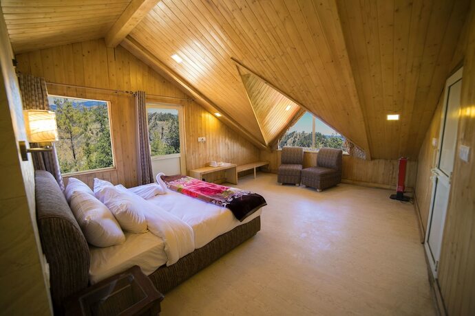 Imagen de la habitación del Hotel KVR Clarks Inn, Kufri. Foto 18