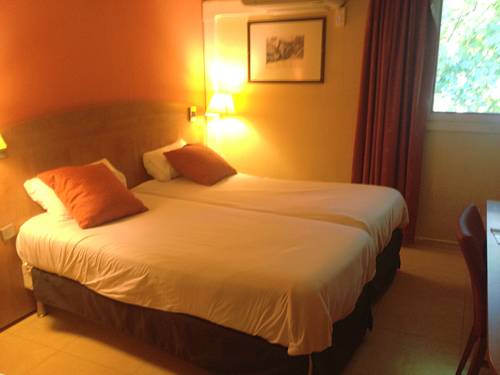 Imagen de la habitación del Hotel KYRIAD GRENOBLE SEYSSINS. Foto 8