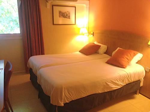 Imagen de la habitación del Hotel KYRIAD GRENOBLE SEYSSINS. Foto 16