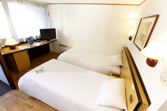 Imagen de la habitación del Hotel KYRIAD HONFLEUR - La Riviere Saint Sauveur. Foto 17