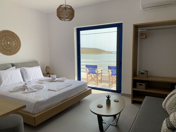 Imagen general del Hotel KYTHERA BEACH APARTMENTS. Foto 10