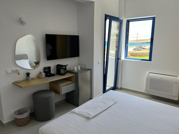Imagen general del Hotel KYTHERA BEACH APARTMENTS. Foto 12