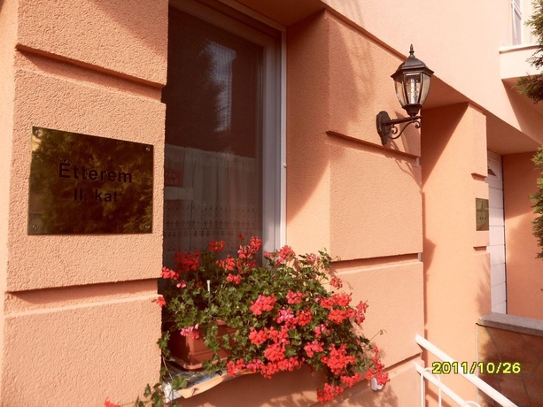 Imagen general del Hotel K&aacute;lm&aacute;n Panzi&oacute;. Foto 4
