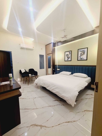 Imagen de la habitación del Hotel Kaanjee. Foto 7
