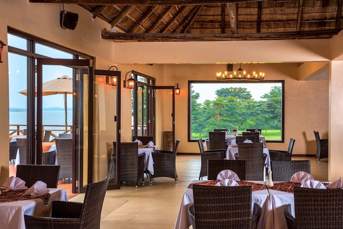 Imagen del bar/restaurante del Hotel Kaazi Beach Resort, Buggu. Foto 8