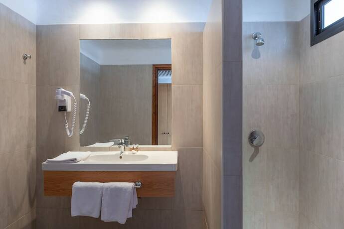 Imagen de la habitación del Hotel Kabila, Allyene. Foto 16