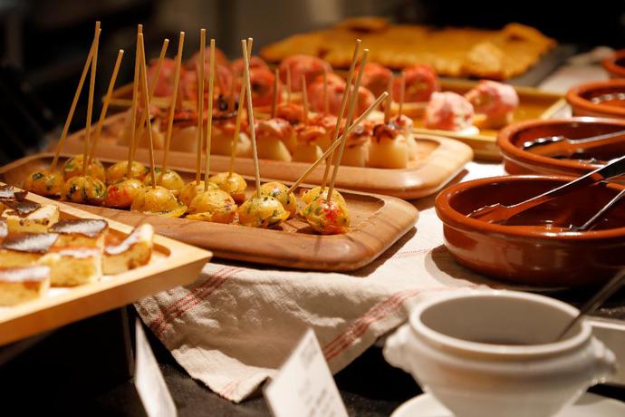 Imagen del bar/restaurante del Hotel Kabin Koji. Foto 4
