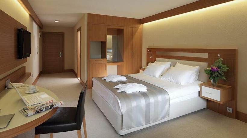 Imagen de la habitación del Hotel Ka&ccedil;kar Resort. Foto 9