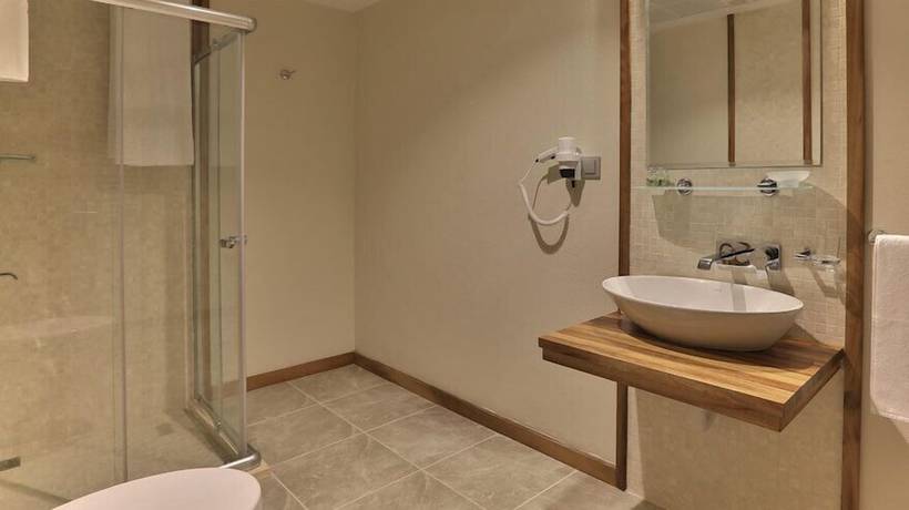 Imagen de la habitación del Hotel Ka&ccedil;kar Resort. Foto 11