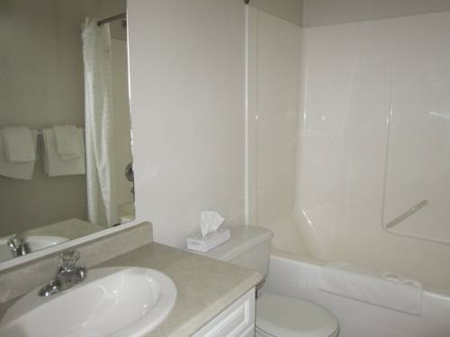 Imagen de la habitación del Hotel Kacee's Northern Suites. Foto 6