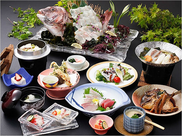 Imagen general del Hotel Kada Onsen Seaside Kada Kaigetsu. Foto 2