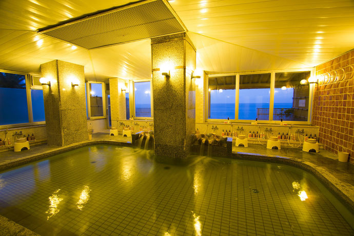 Imagen de los exteriores del Hotel Kada Onsen Seaside Kada Kaigetsu. Foto 15